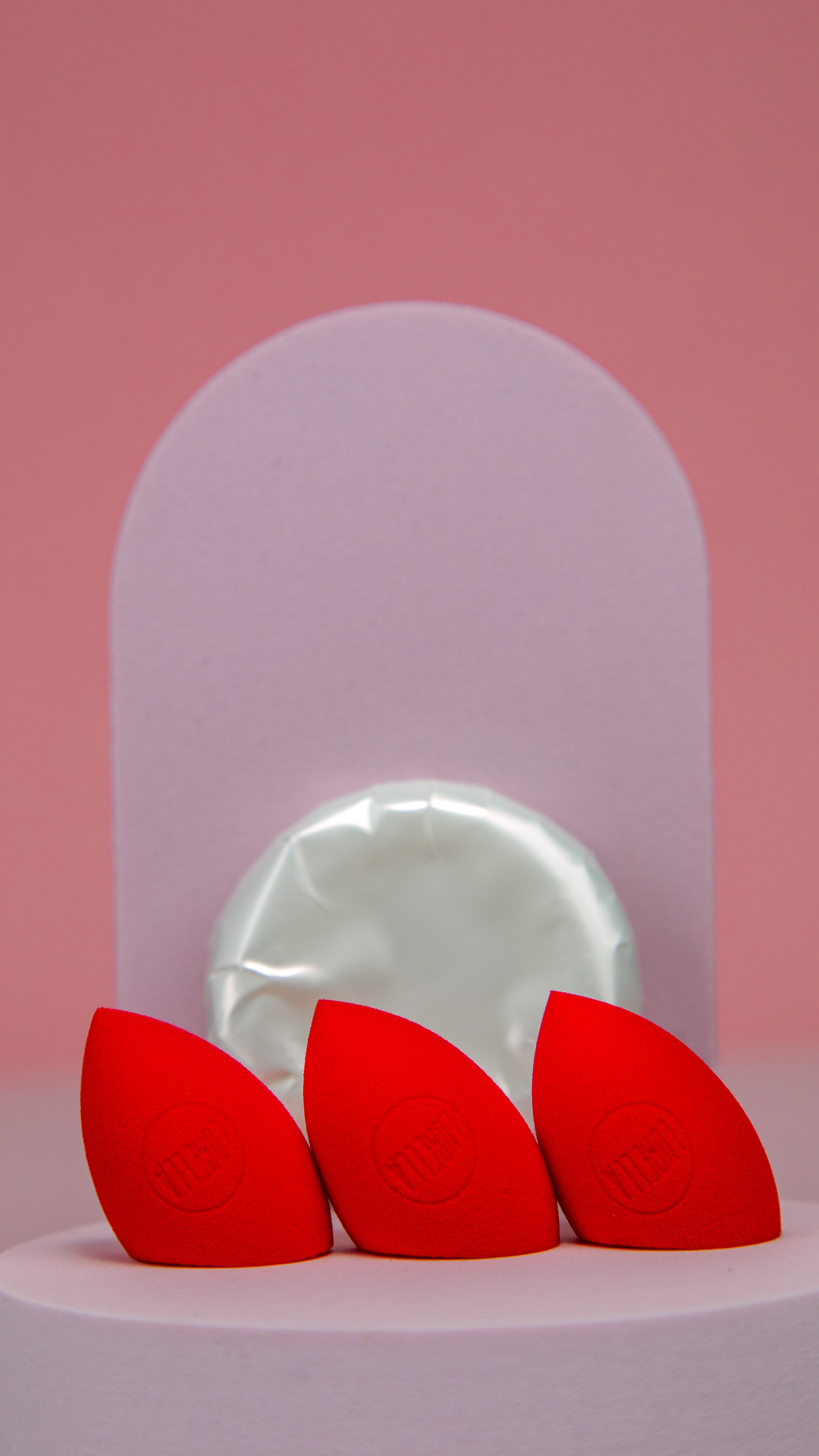 MINI ANGLED TEAR DROP RED