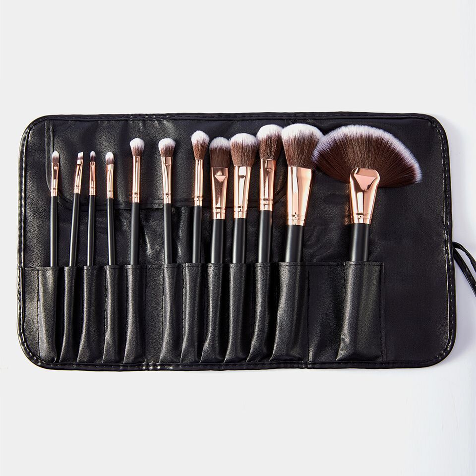 Stay Glam - 12 Piece Brush Set - Lurella Cosmetics