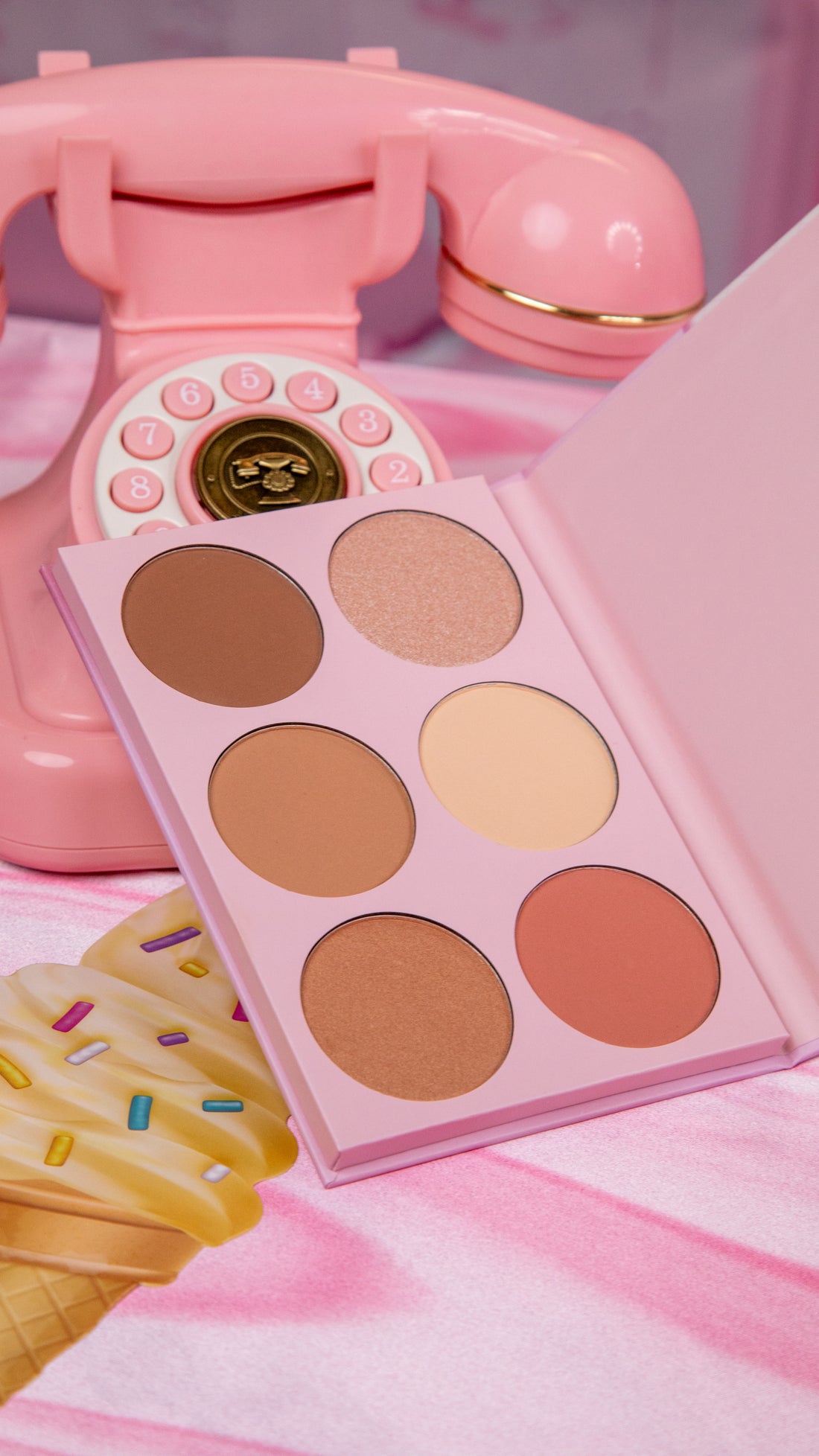 Sweet Confessions face palette